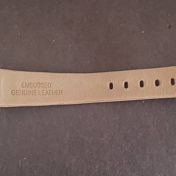 Michael Kors Women's Petite Norie Mother of Pearl Dial Watch MK2683 NWOT - Picture 5 of 10